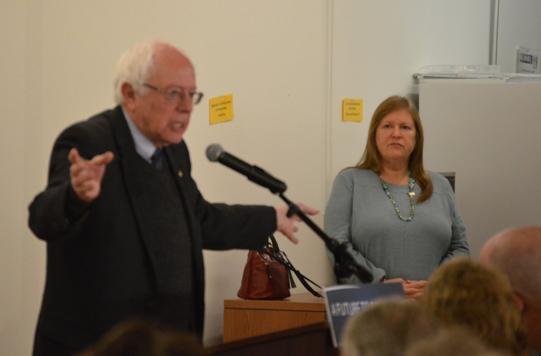 Sanders' wife Jane accompanied him on this trip