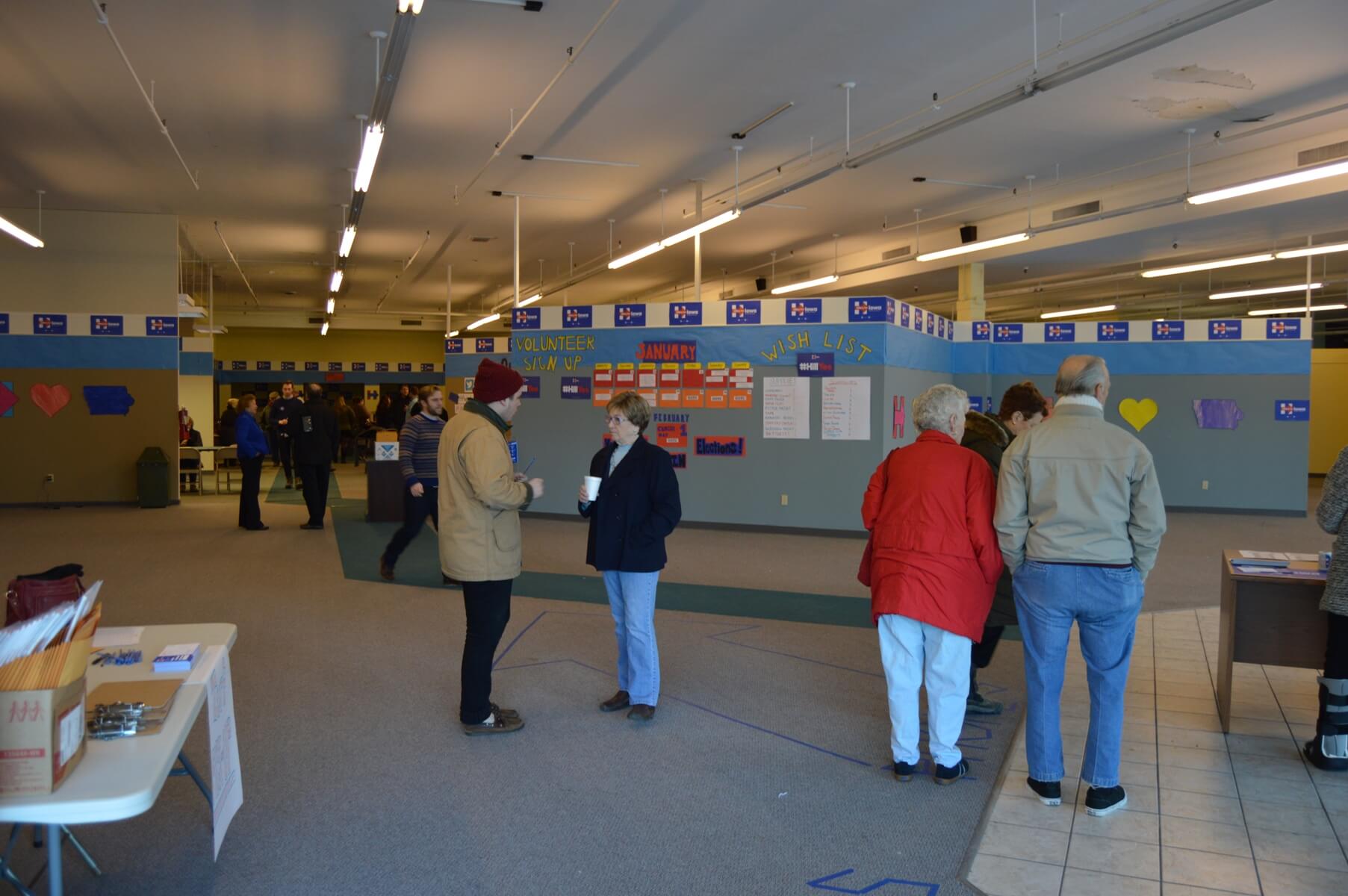 Hillary volunteers arrive at the local field office