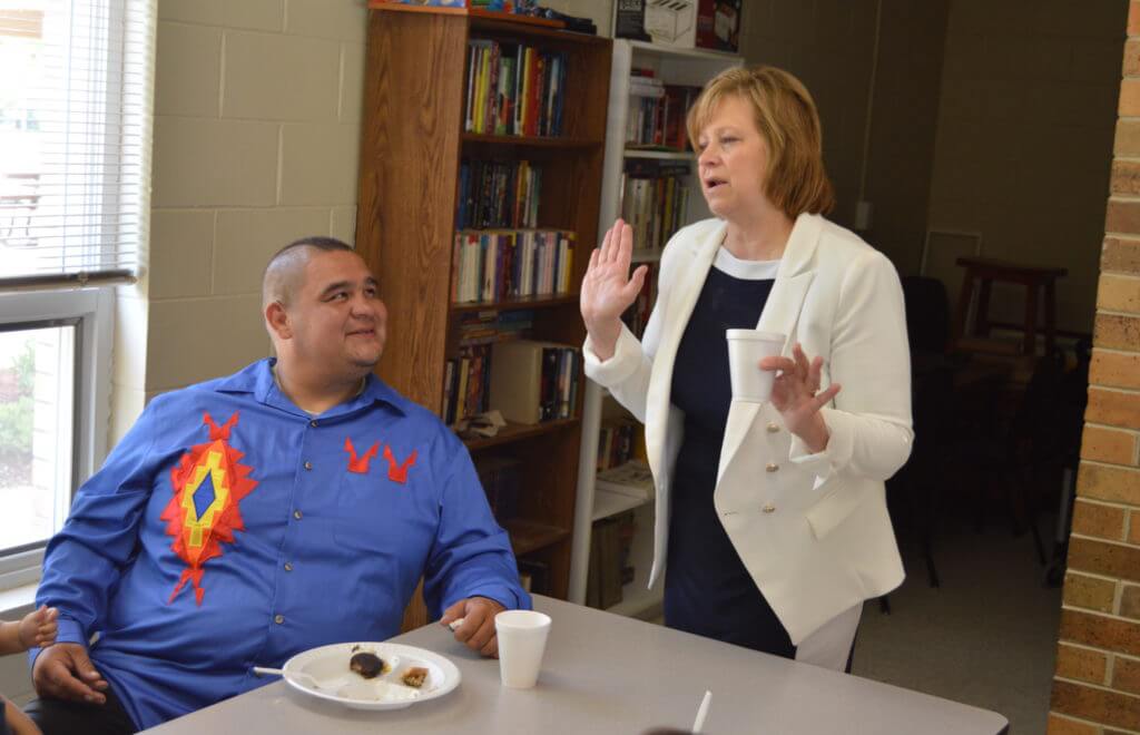 Vernon speaks with Meskwaki members