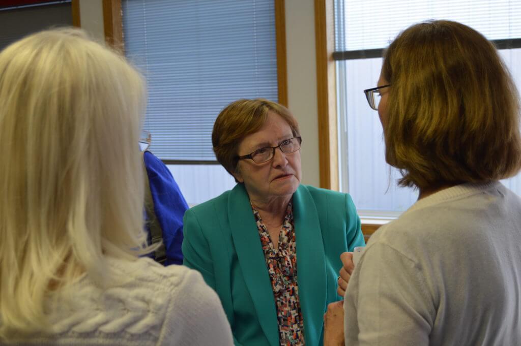 Judge chats with activists in northern Iowa